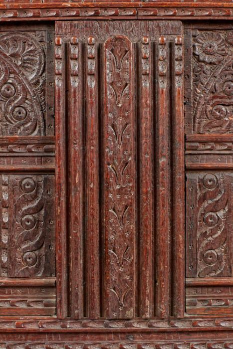 An Elizabeth I joined Baltic oak coffer, East Anglia, circa 1580 Having a quadruple-panelled - Image 5 of 9