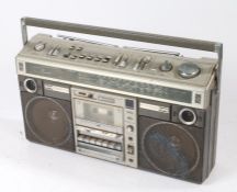 Hitachi stereo radio cassette recorder ghetto blaster, TRK-8190E