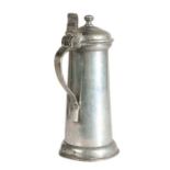 A small James I pewter flagon, circa 1620 Having a plain tapering drum, bun lid with flattened-