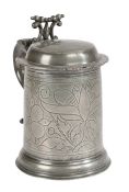A William & Mary pewter flat-lid wrigglework tankard, Bewdley/Wigan, circa 1690-1700 A reputed
