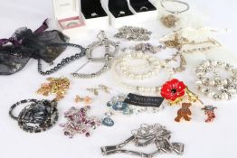 Collection of costume jewellery to include Pandora silver rings, Pilgrim jewellery, various