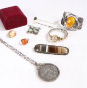 Collection of Jewellery to include banded agate brooch, Celtic pendant, yellow metal stick pins,