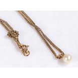 9 carat gold chain link necklace with a pearl pendant, weight 4.5 grams