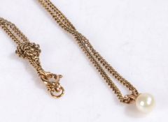 9 carat gold chain link necklace with a pearl pendant, weight 4.5 grams