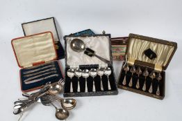 Collection of mostly silver plated cutlery, some with original boxes (qty)