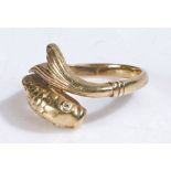 9 carat gold ring in the form of a fish, the eyes set with diamonds, Stamped 375,  ring size Q 1/2