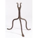 A late 18th century wrought iron table-top ‘light / tool’ rest, possibly Scottish Designed with a