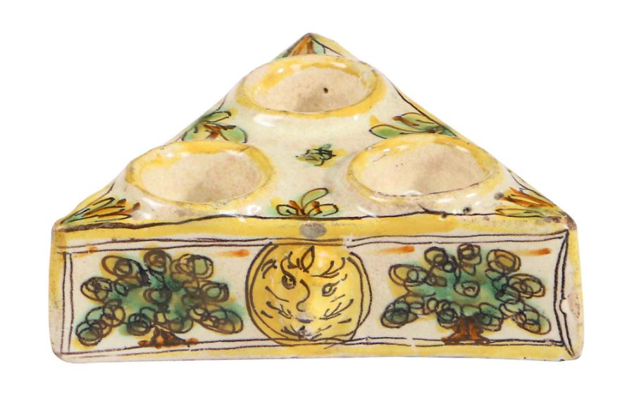 An 18th century Spanish faience triangular spice dish or condiment stand, Talavera Each side moulded - Image 2 of 2