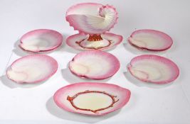 19th century Wedgwood 'Wreathed Shell' part dessert service, decorated in the 7035 pattern, with