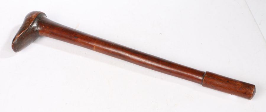 Polynesian hardwood club, with carved handle to the shaft and tapering head, 65cm long - Image 4 of 4