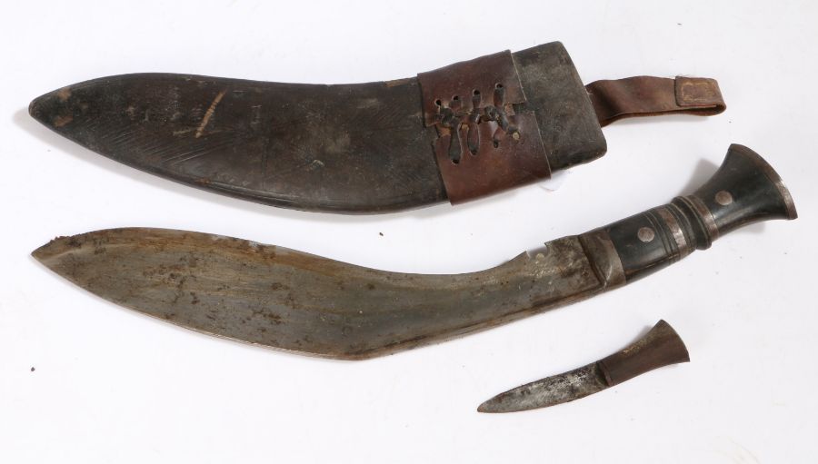 Early to mid 20th century Nepalese Chaaklo type Kukri, curved steel blade with single fuller,