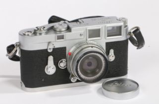 A Leica M3 camera, chrome, number 958 830, Leitz Elmar 1:2.8/50