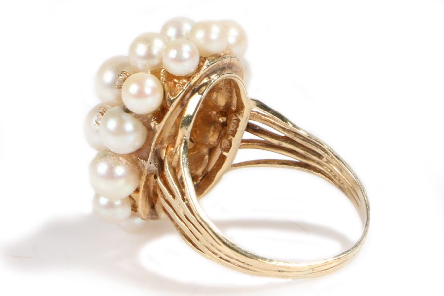 A pearl encrusted cocktail ring, with nine round cut diamonds interspersed between the pearls, 11 - Image 2 of 2