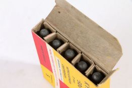 Box of five .500 game/hunting rounds by Kynoch, inert