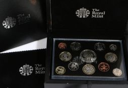 Royal Mint 2007 proof coin set, containing twelve coins from £2-1p, cased
