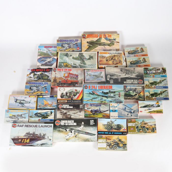 A large collection of boxed model kits. To include Airfix, Tamiya, Hasegawa, Pioneer 2, Frog, Hobby,