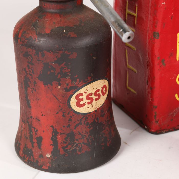 A collection of oil cans, pouring cans, and an Esso oil pump. To include examples from Shell, - Image 3 of 5