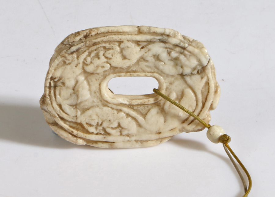 A Chinese 'chicken bone' jade 'chilong' pendant, Song Dynasty (960 AD-1279 AD) with the encircling - Image 2 of 2