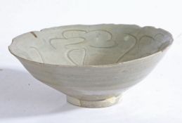 Chinese celadon bowl, Song Dynasty, 13th Century, incised stylised flowers and petal lip, 16.5cm