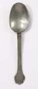A William & Mary pewter trifid spoon, circa 1690 Having a broad flat stem, dated maker’s mark of ‘