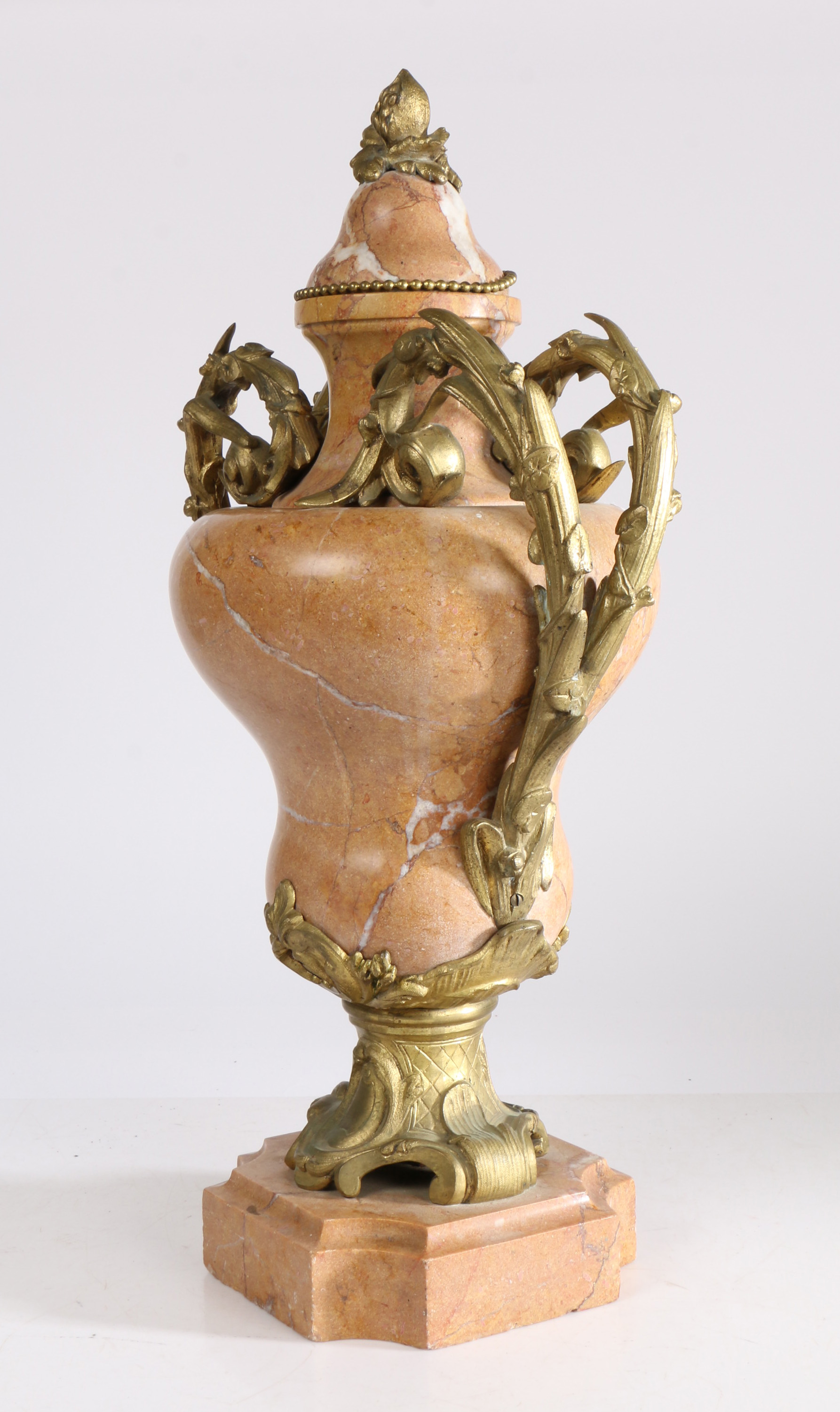 A 19th century Grand Tour rouge marble and ormolu urn, of bulbous form and having floral ormolu - Bild 2 aus 3