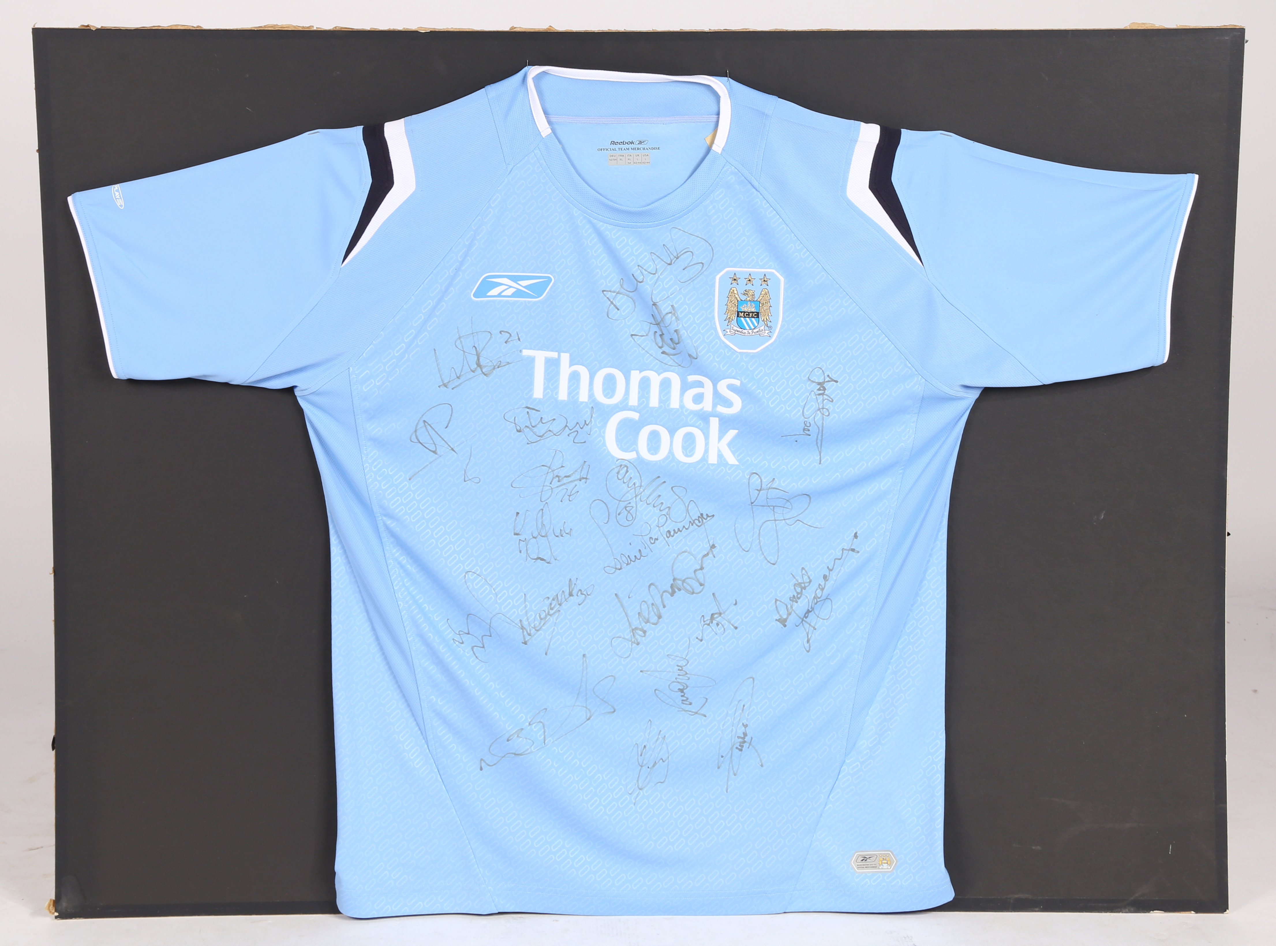 Manchester City F.C. 2004/05 Home shirt (UK L) autographed by Robbie Fowler, Joey Barton, David - Image 5 of 5