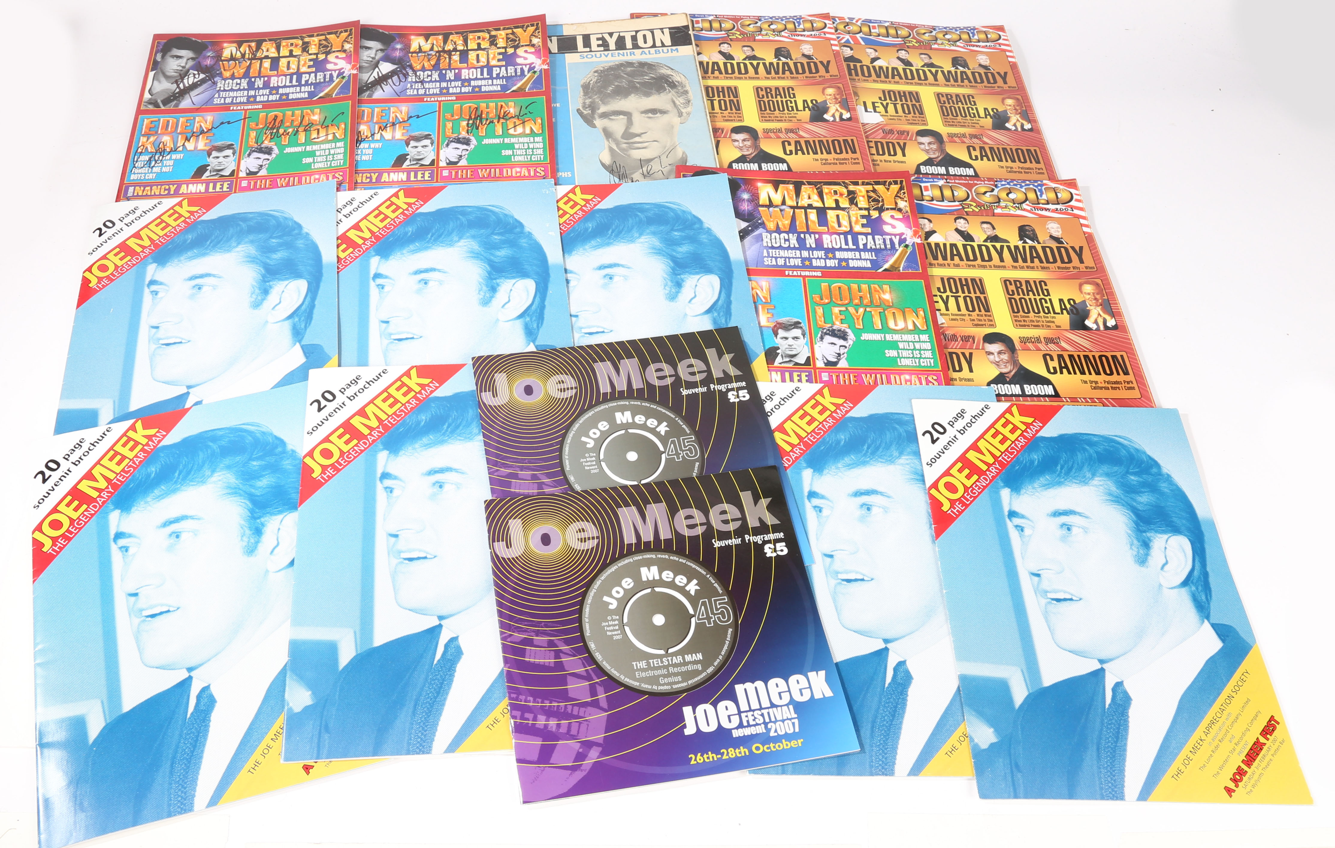 John Leyton. A collection of LPs, 45s, DVDs, and memorabilia relating to the music career of John - Image 8 of 32