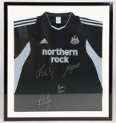 Newcastle United F.C. 2003/04 away shirt (XL), autographed by Alan Shearer, Bobby Robson, Keiron