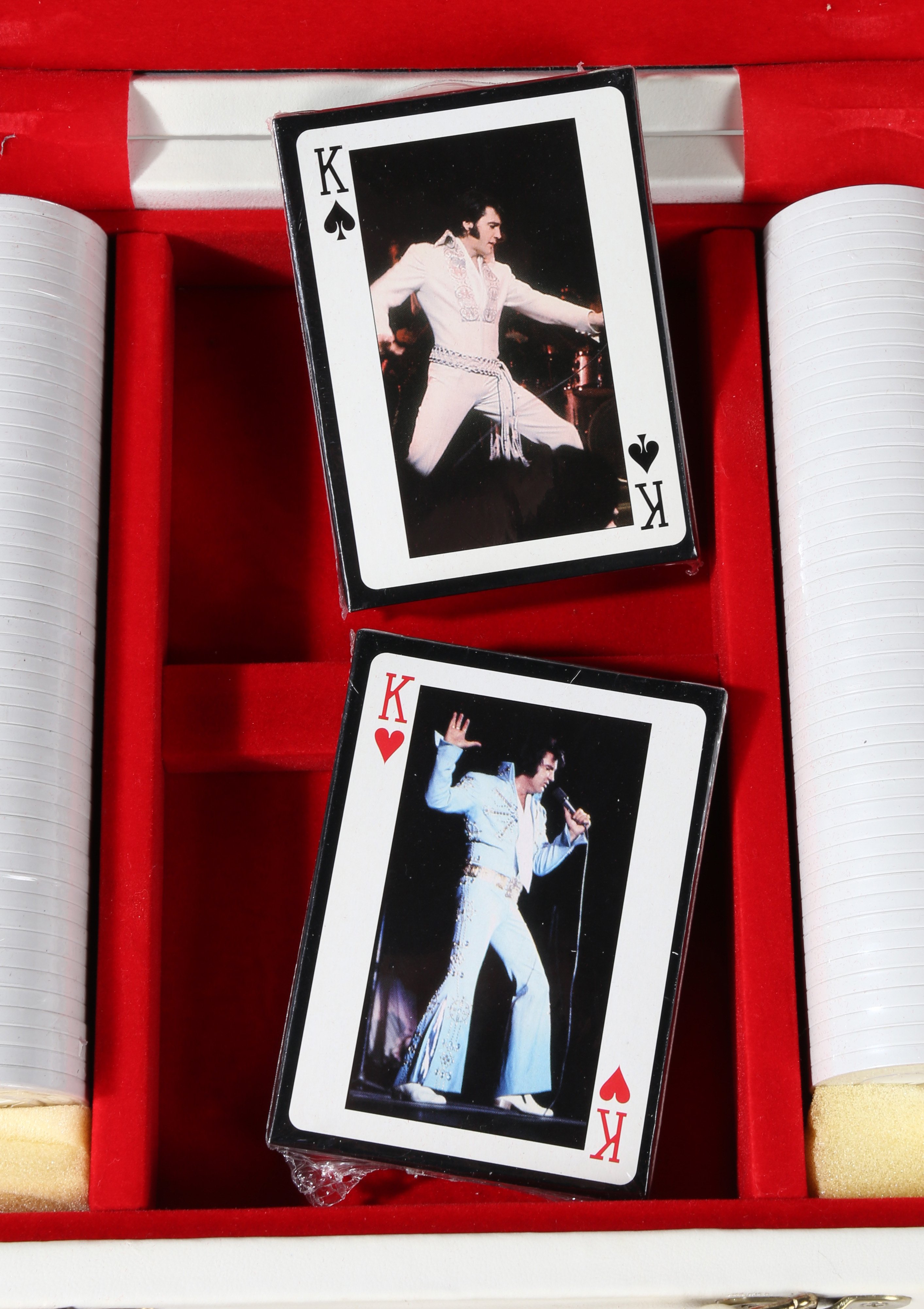 Elvis Presley 'Viva Las Vegas' Poker Set with Poker Chips and Playing Cards - Image 5 of 7