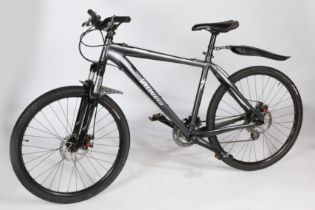 Specialized Hardrock Pro mountain bike with Shimano 24 speed gears and crank arms, Specialized