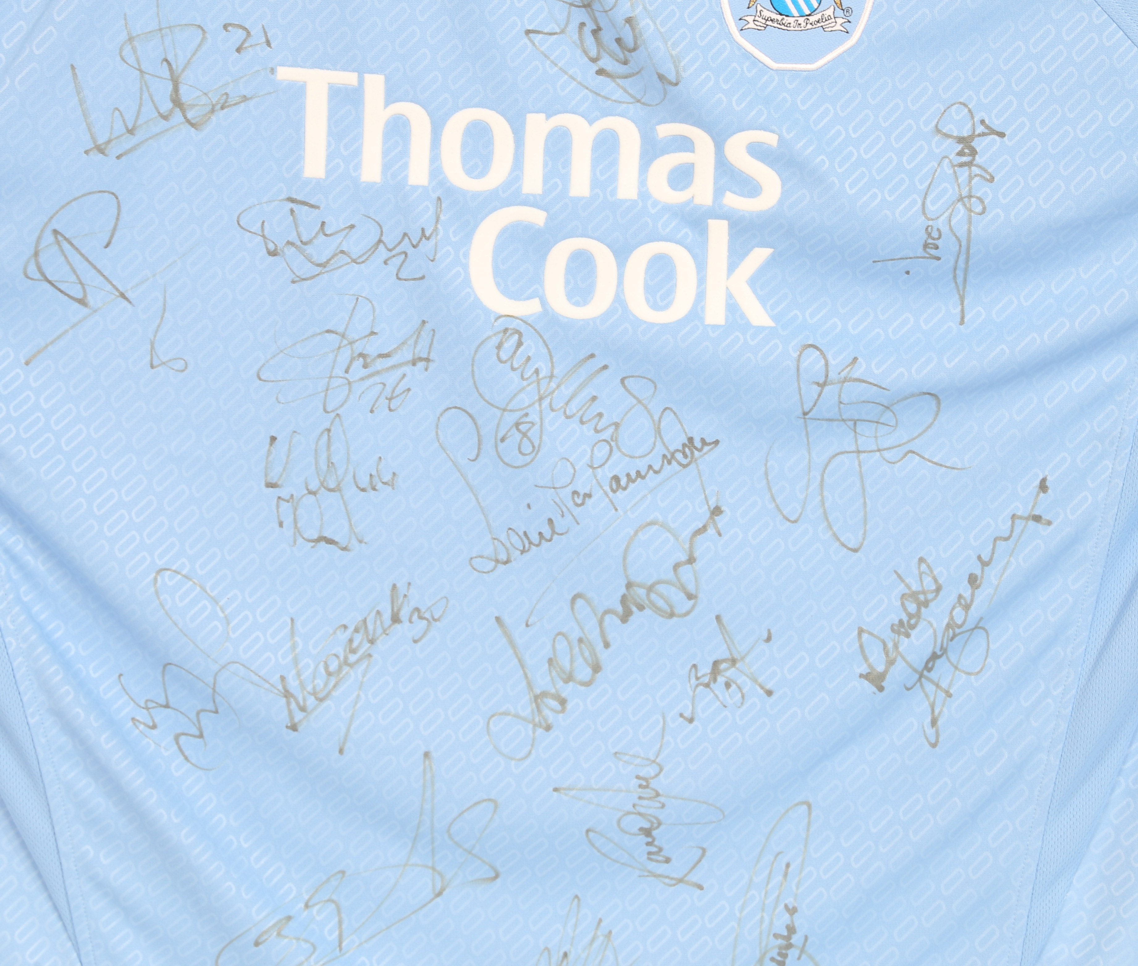 Manchester City F.C. 2004/05 Home shirt (UK L) autographed by Robbie Fowler, Joey Barton, David - Image 3 of 5