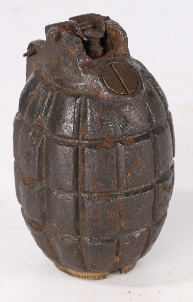 First World War British No.5 Grenade,marked on the baseplug 'No 5 Mk I E B W' for Edward Bros, - Image 2 of 5