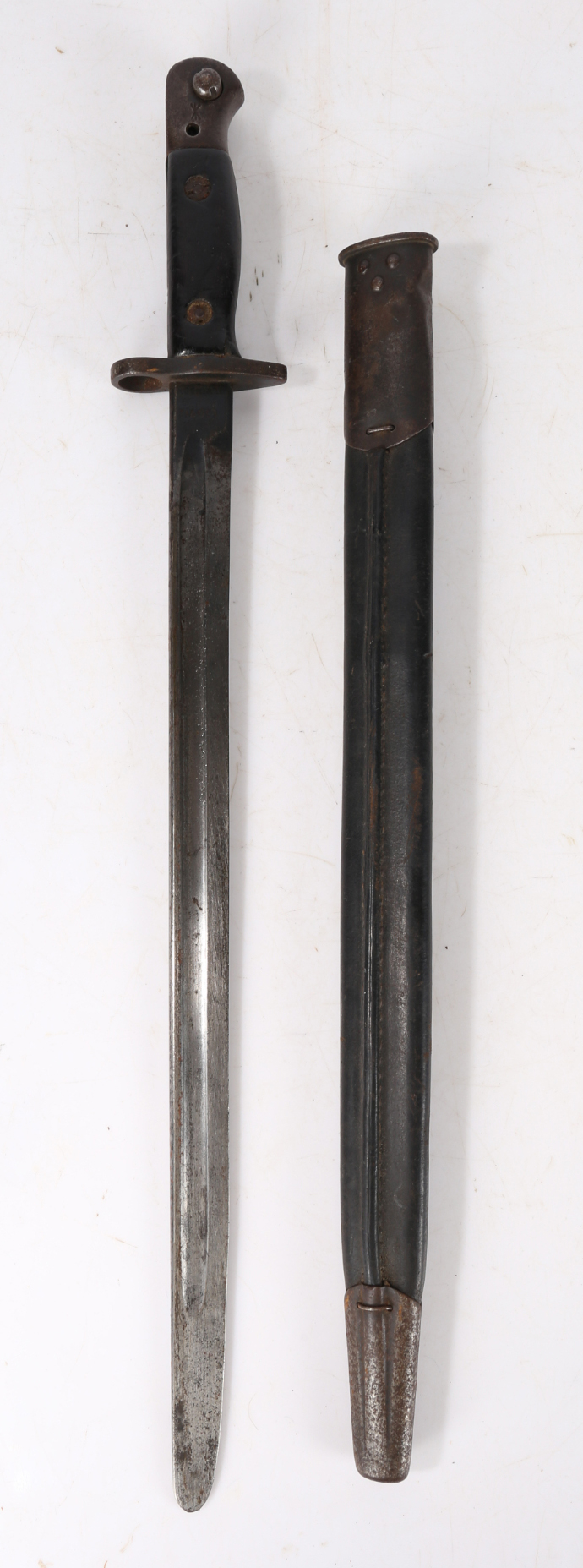 First World War unit marked British 1907 bayonet by Wilkinson, marked on one side of the ricasso