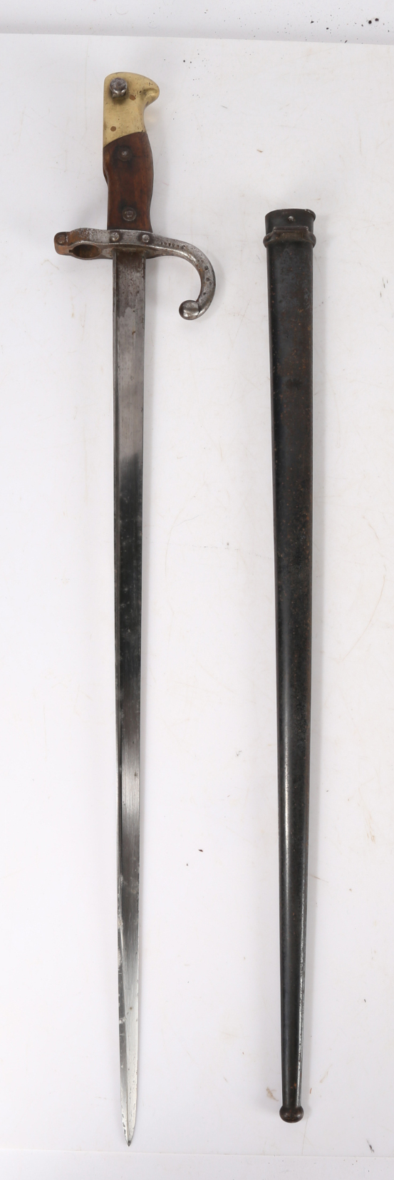 French 1874 pattern Gras Bayonet, made at the Chatellerault arsenal, maker and date for August - Image 3 of 3