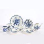 A collection of 18th century English Worcester & Caughley blue and white porcelain comprising of: