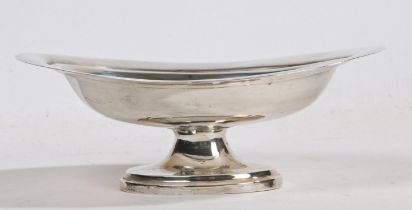 A Victorian silver pedestal bowl, London 1895, maker Walter & John Barnard, of dished oval form,