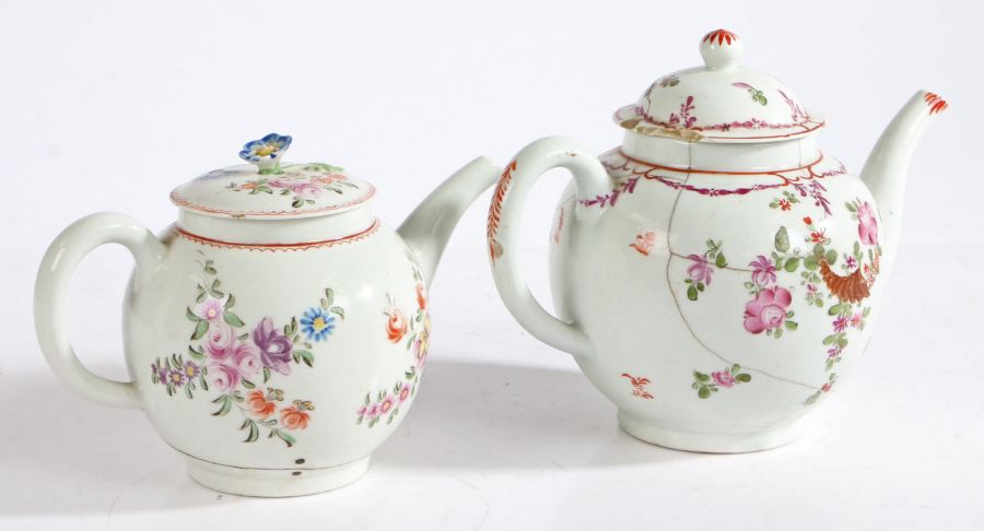 A Lowestoft porcelain teapot and cover, decorated in the Curtis cornucopia pattern, 15.5cm high, - Image 2 of 2