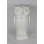 A Blank Little Hoot sculpture, 95cm high We would like to thank the big hoot team for this lot