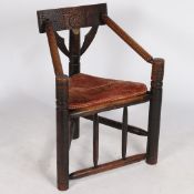 EARLY 20TH CENTURY OAK TURNERS CHAIR.