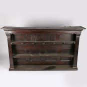 A 18TH CENTURY OAK DRESSER RACK.