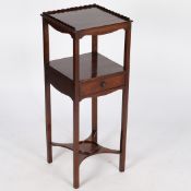 A GEORGE III MAHOGANY WASH STAND.