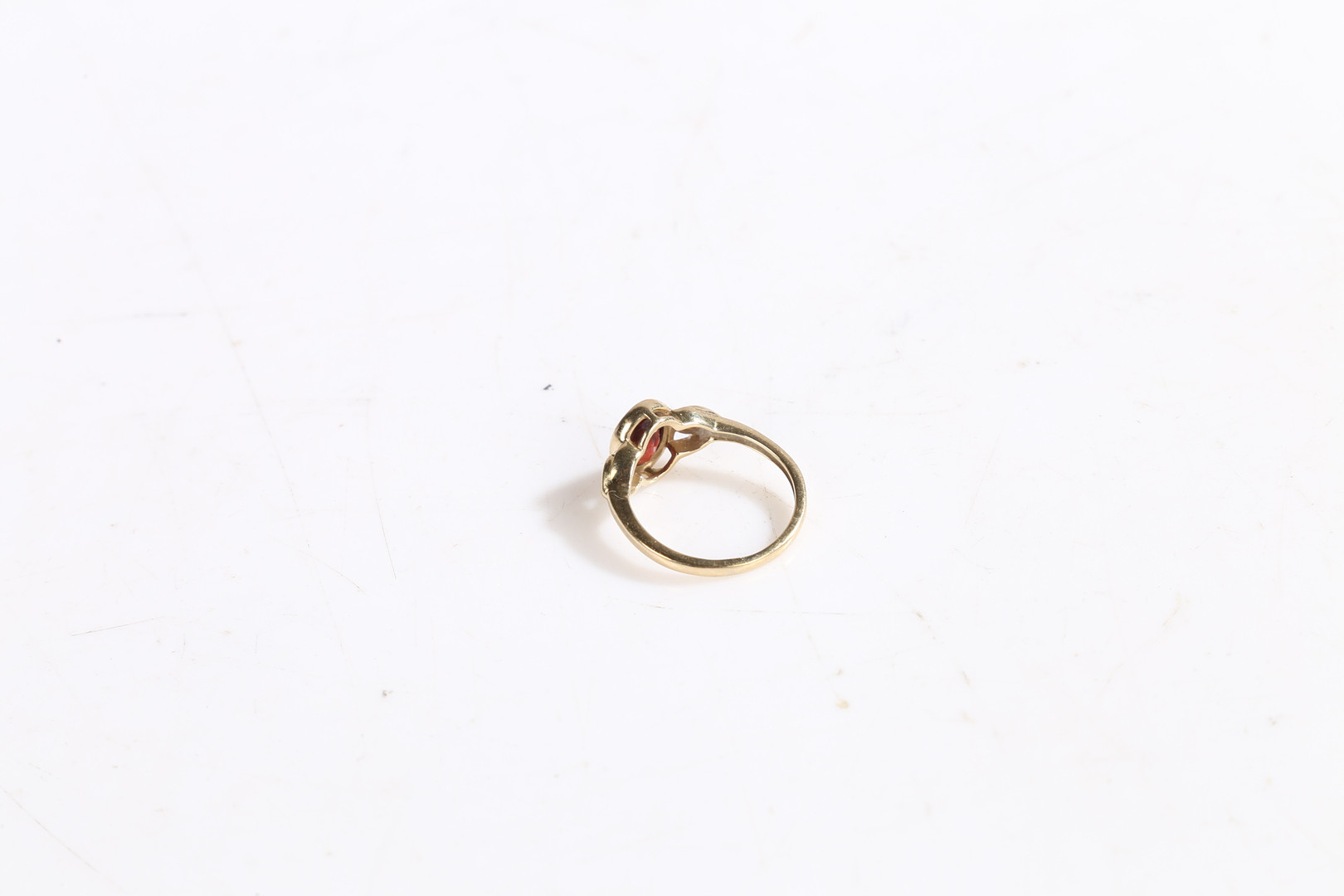 A 9 CARAT GOLD AND GARNET RING, A 9 CARAT GOLD AND OPAL RING (2). - Image 6 of 7