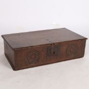 17TH CENTURY OAK BIBLE BOX.