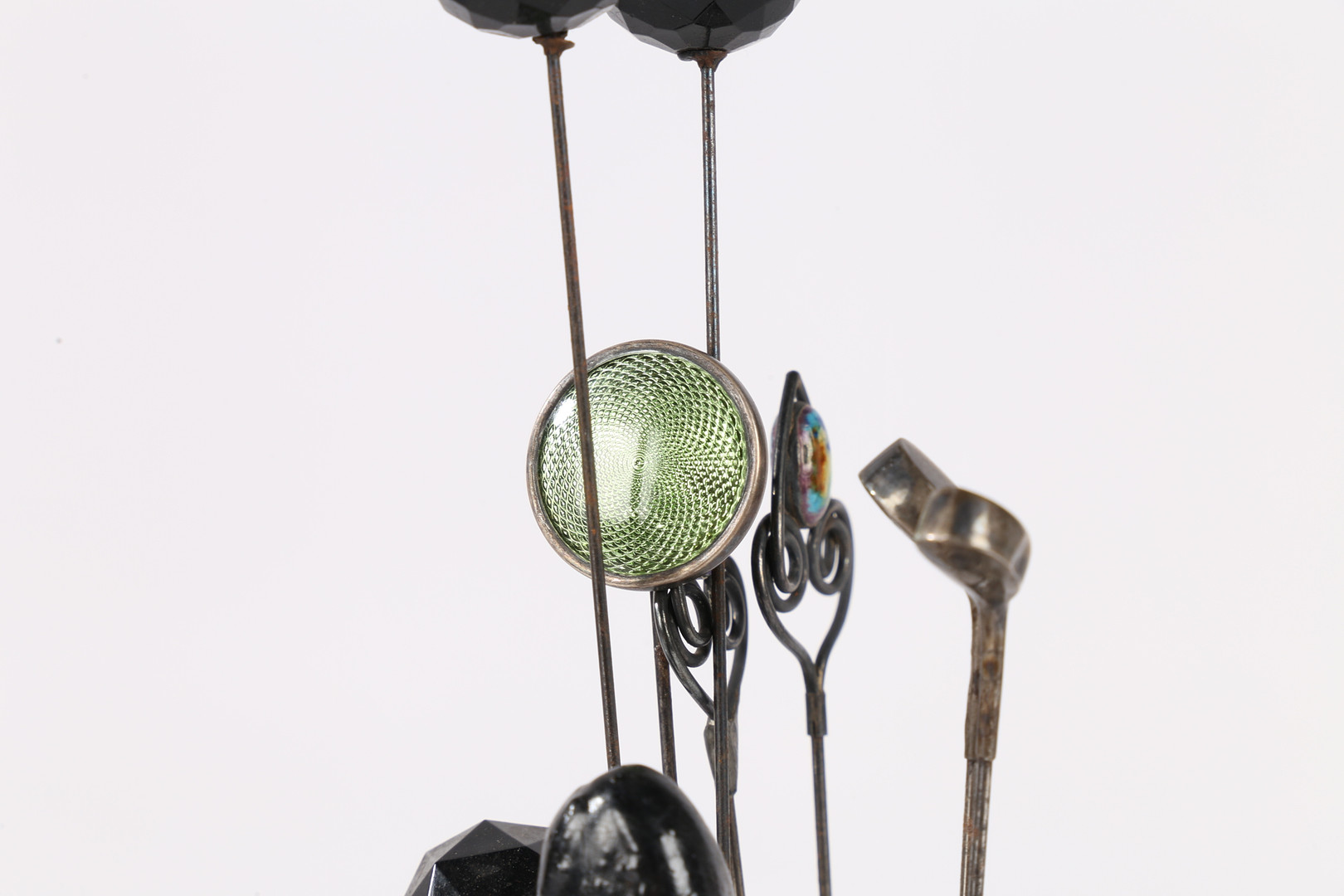 GEORGE V SILVER HAT PIN STAND AND THIRTEEN HAT PINS (14). - Image 8 of 9