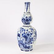 A DUTCH DELFT DOUBLE GOURD VASE.