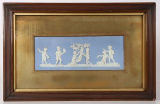 AN EARLY 20TH CENTURY JASPERWARE PLAQUE - PROBABLY WEDGWOOD.