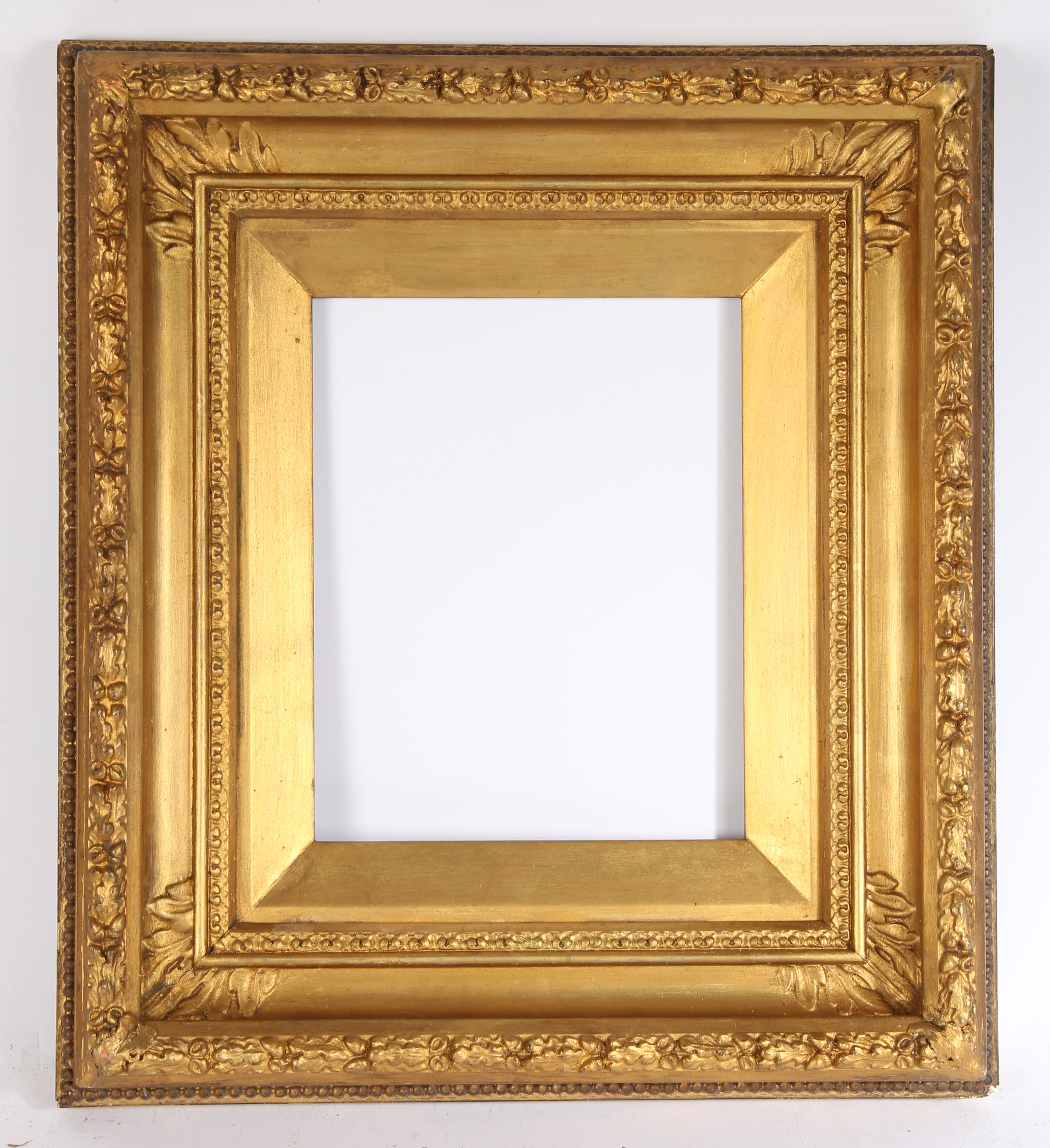 19th century straight picture frame with acanthus leaf corners - rebate size  10in x 8in - Image 3 of 9