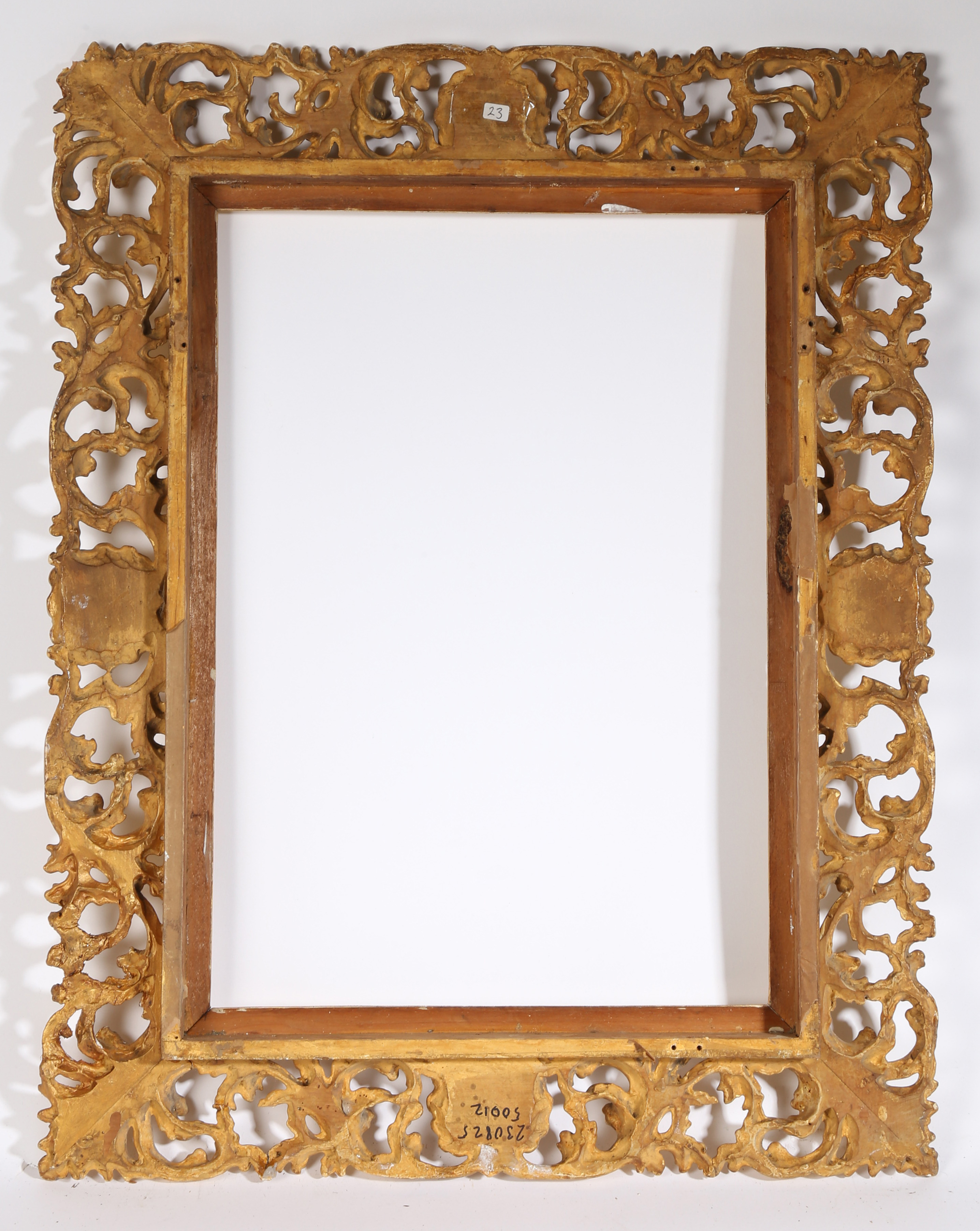 19th century carved Florentine picture frame -rebate size 19in x 13.5in - Image 2 of 3