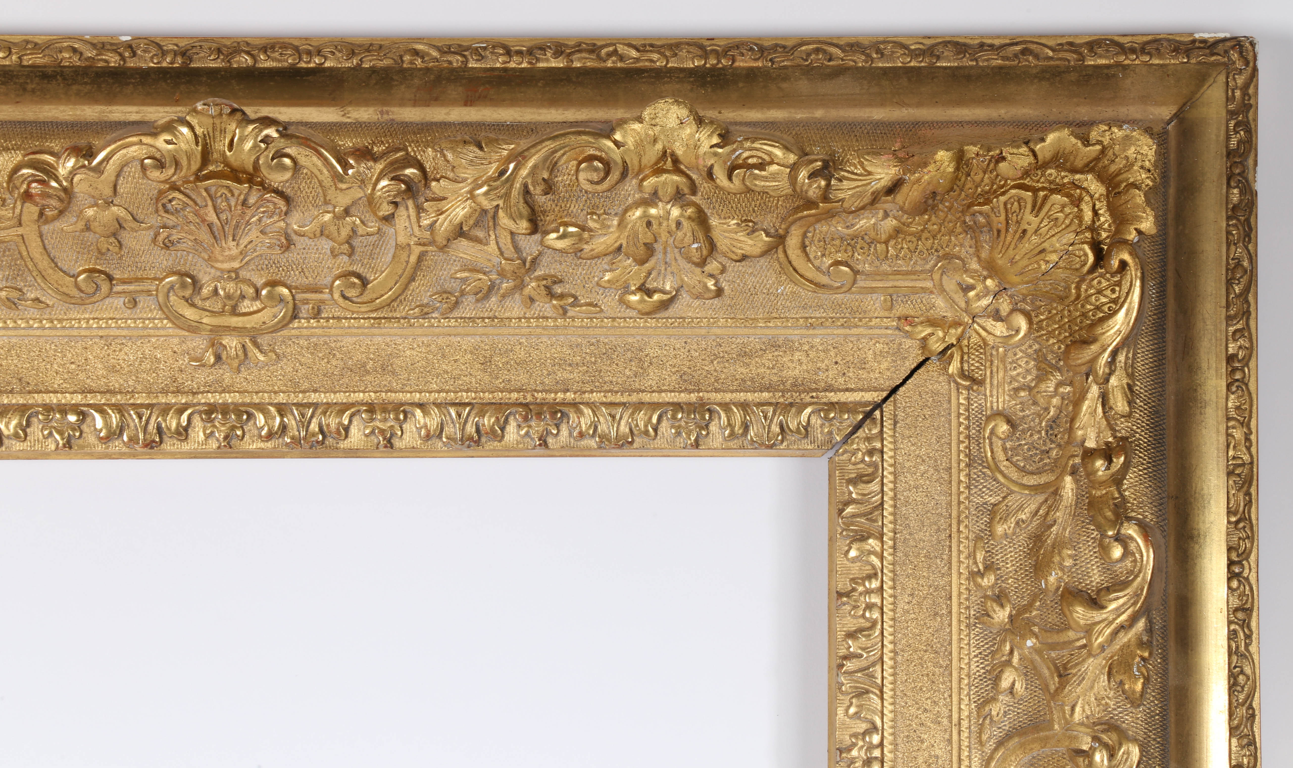 19th century French heavily moulded picture frame - rebate size 22in x 15.5in