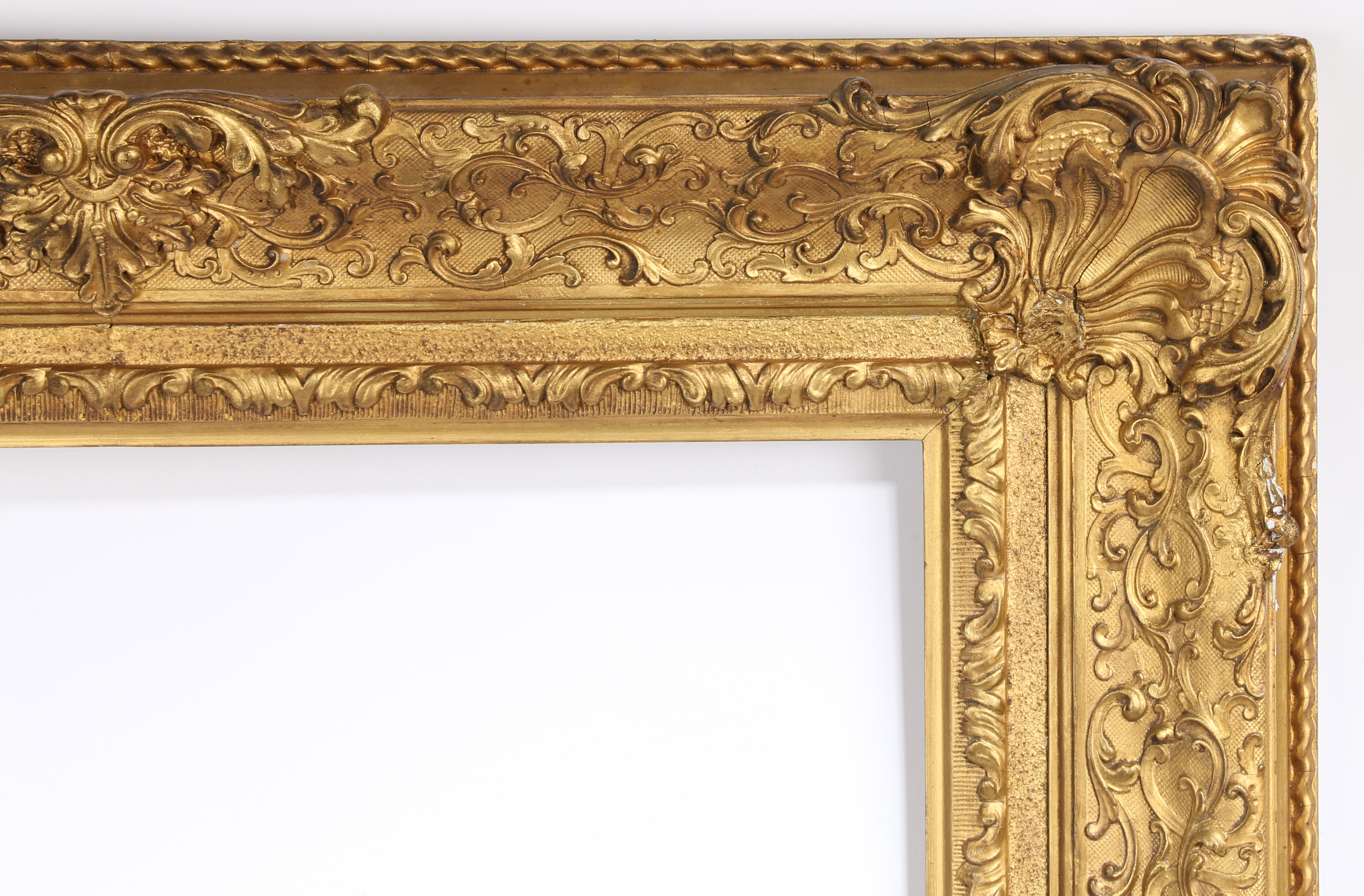 19th century English pattern picture frame with intricate centres and corners - rebate size 22in x